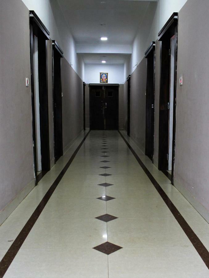 Hotel Park Lagoon Puri Buitenkant foto
